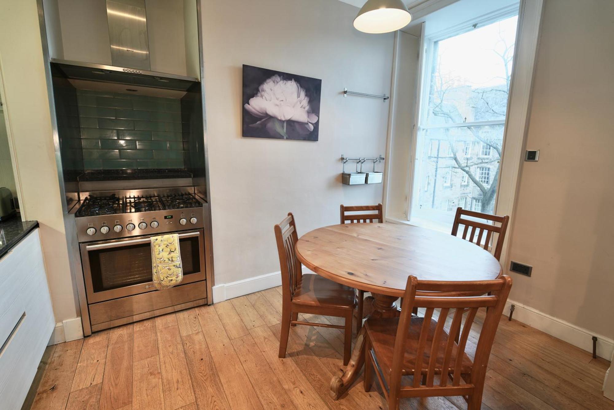 Spacious 2 Bed Apt Next To Royal Mile & Waverley Εδιμβούργο Εξωτερικό φωτογραφία